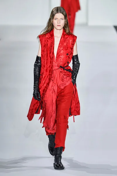 Look 7